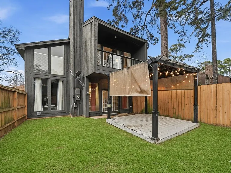 3226 Poe Dr — Photo 33