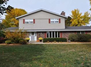N99W17102 Chick A Dee Ct, Germantown, WI 53022