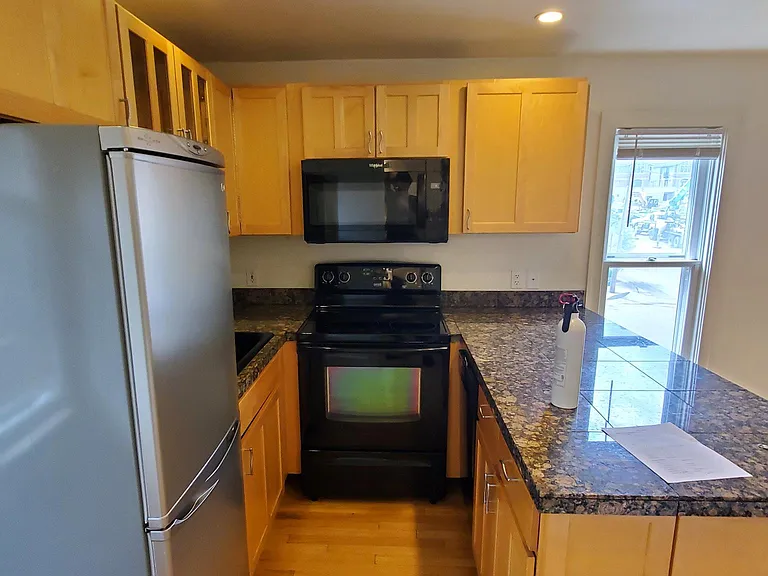 402 Maxwell Ave #3 — Photo 13