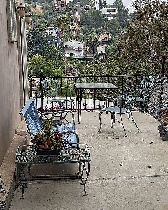 1st image of 1838 Alder Dr