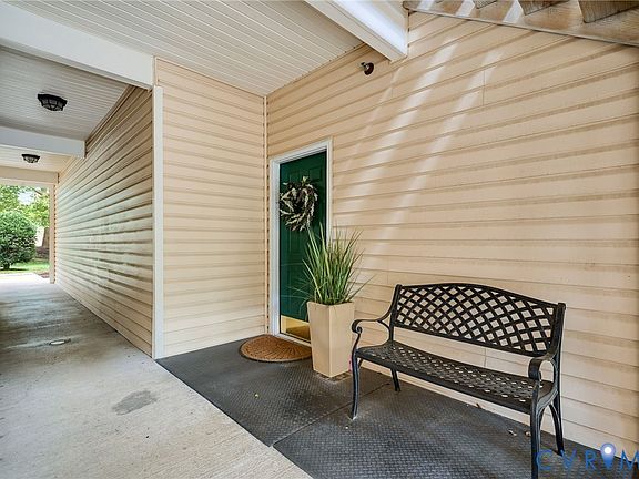 3rd image of 900 Masters Row APT D