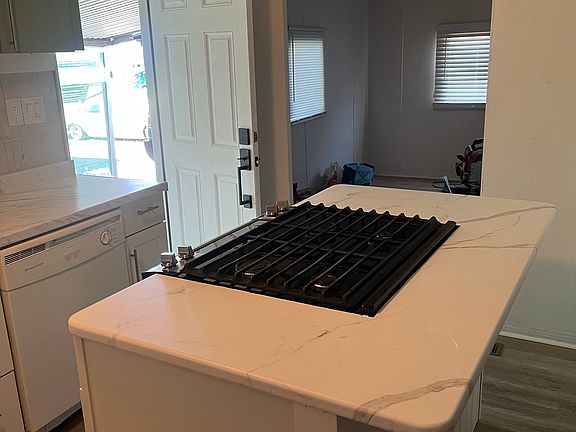 5th image of 805 San Juan Dr
