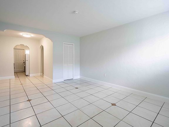 4th image of 7829 Carlyle Ave APT 3