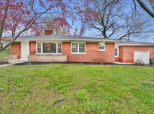 2618 Lake Dr, Evansville, IN 47711