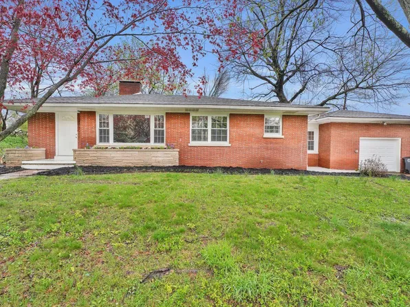 2618 Lake Dr, Evansville, IN 47711