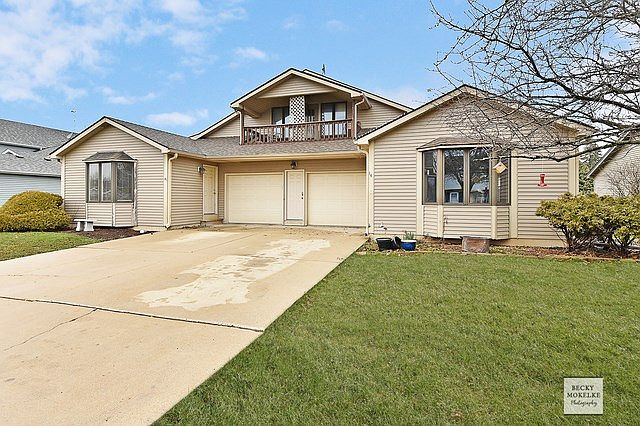 1st image of 141 Meadows Dr #143
