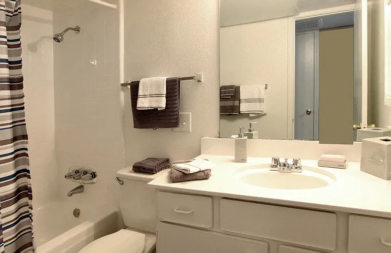Briarwood Apartments — Photo 15