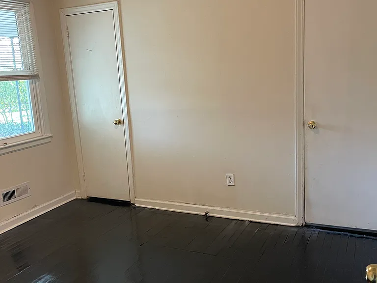629 Wagner Cir — Photo 12