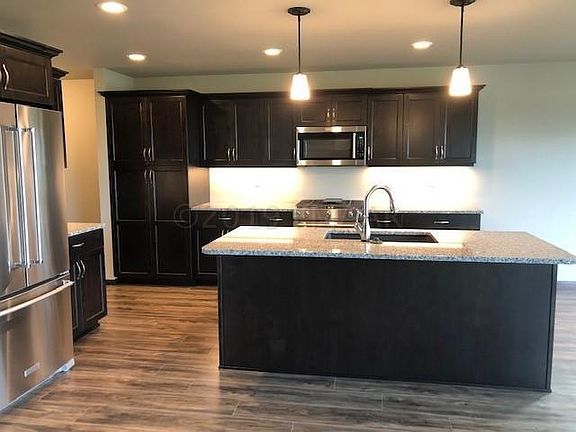 5th image of 2534 N Pond Dr E