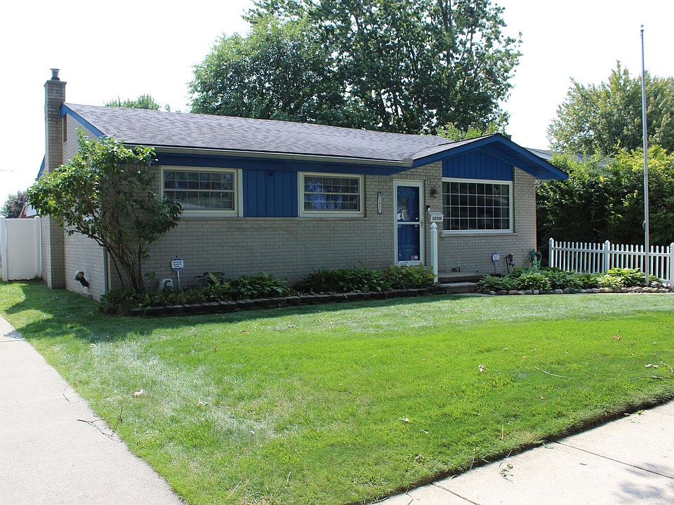 1st image of 32500 Birkshire St