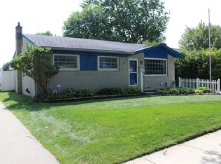 32500 Birkshire St, Saint Clair Shores, MI