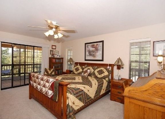 5th image of 20151 Meadowood Dr