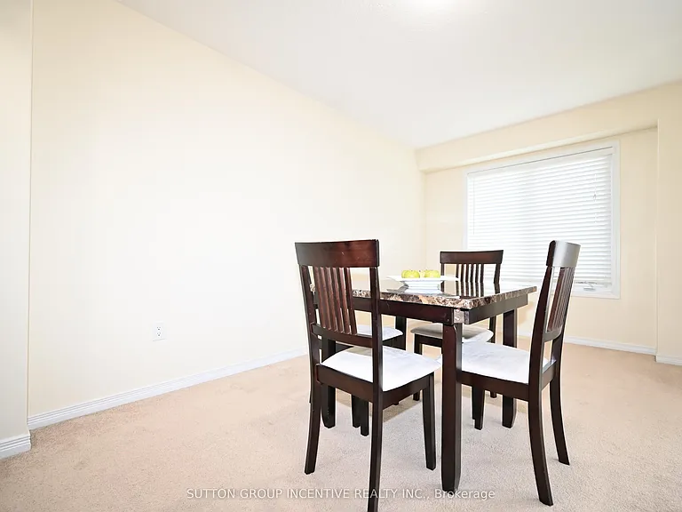90 Sovereigns Gate #29 — Photo 10