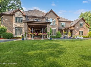 13590 Lucky Lake Dr, Lake Forest, IL 60045