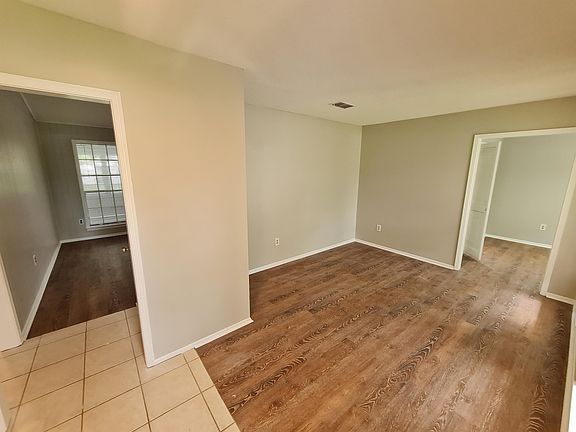 3rd image of 757 Amity Ln