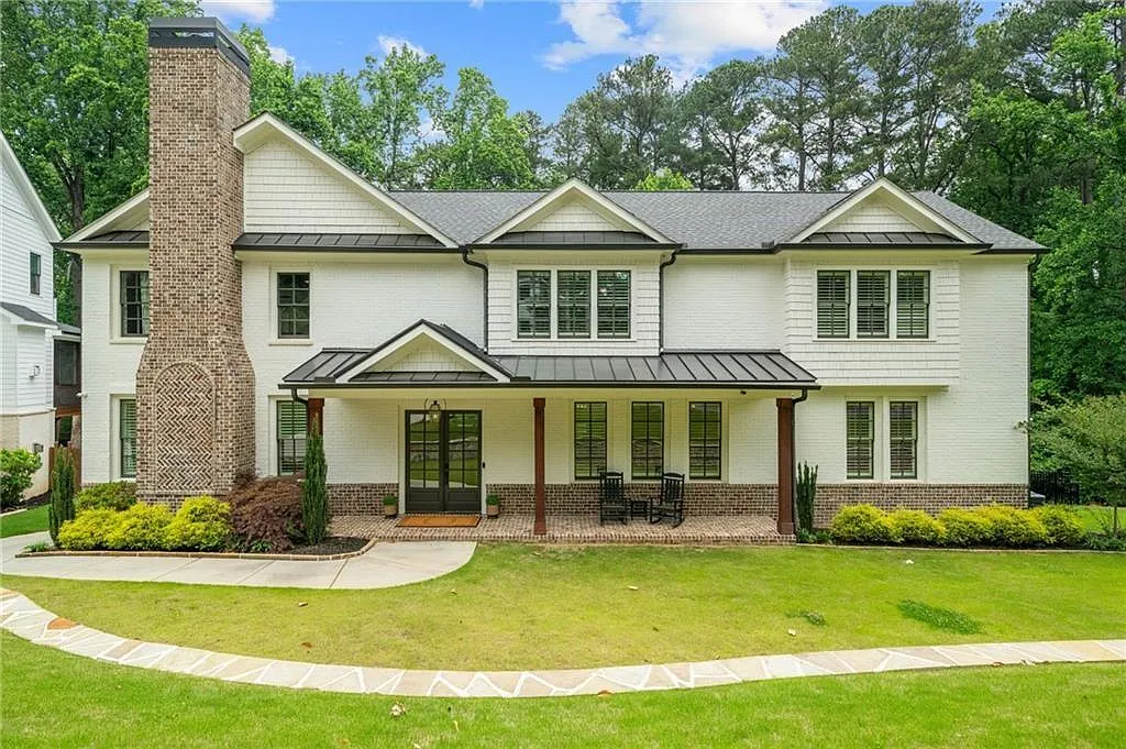6 bed, 4.5 bath, 5400 sqft, $9,000 — Photo 1