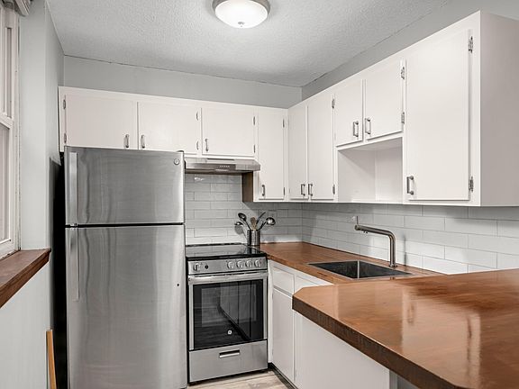 5th image of 2536 Dupont Ave S APT 101