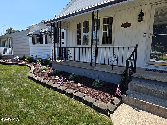 3rd image of 5305 Fern Dr
