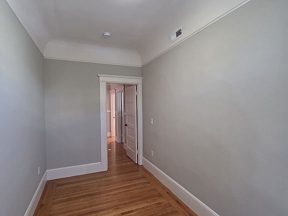 4th image of 2317-2335 Market St