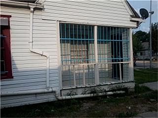 3rd image of 7711 Arberry St