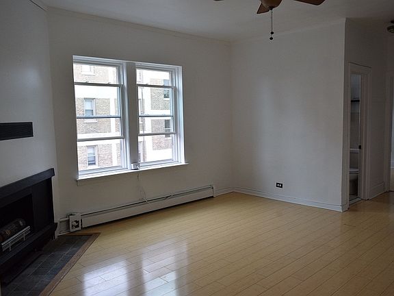 3rd image of 5135 S Kenwood Ave APT 606