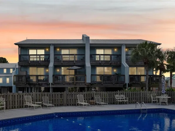 50 Forney Johnston Dr #2C, Dauphin Island, AL 36528