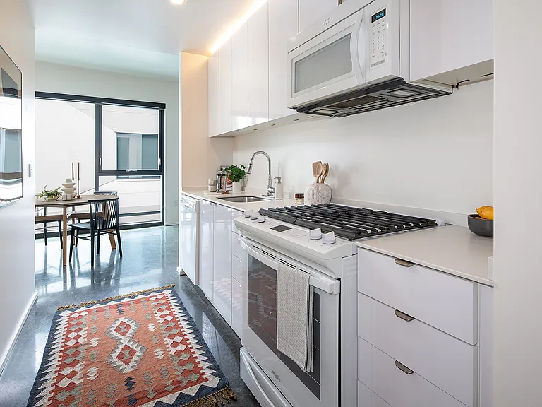 Slate Apartments — Photo 11
