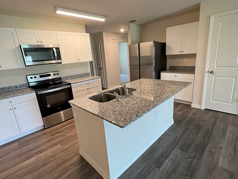 9114 Aegean Cir — Photo 6