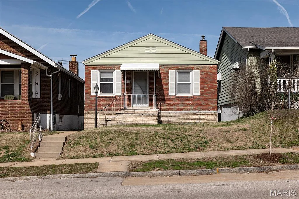 4503 Tholozan Ave photo 1