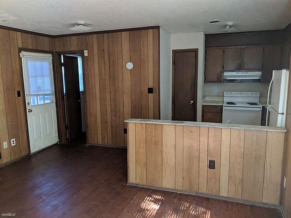 1740 B Walker Street