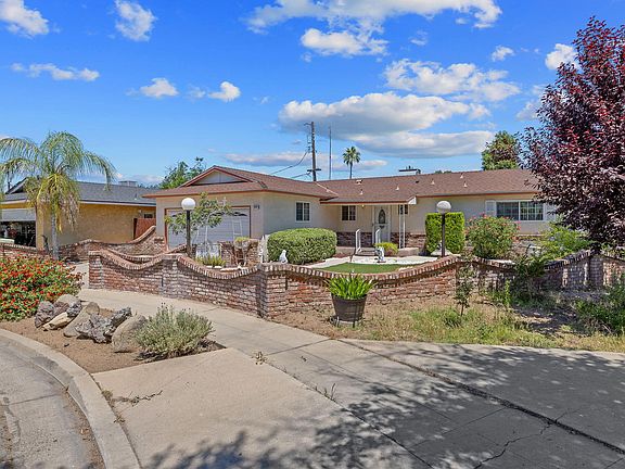 2nd image of 4909 E Fillmore Avenue