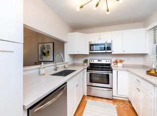 2715 Selwyn Ave APT 28, Charlotte, NC 28209