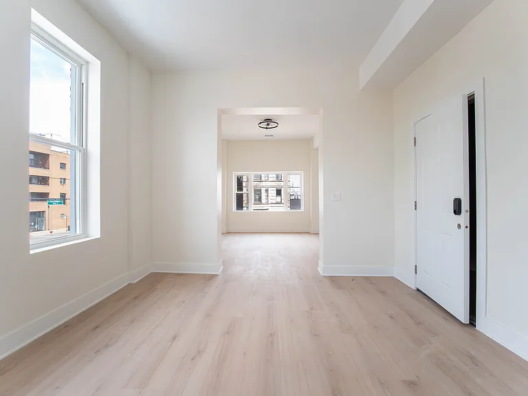 2753 W Chicago Ave #2 — Photo 14