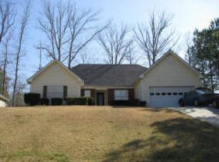 310 Thornbush Trce, Lawrenceville, GA