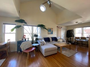 33 Day St #2, Somerville, MA 02144
