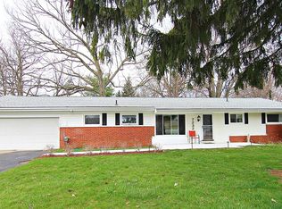 7232 S Tratham Ct, West Bloomfield, MI 48322