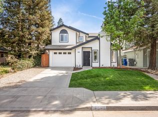 10090 N Grouse Run, Fresno, CA 93730
