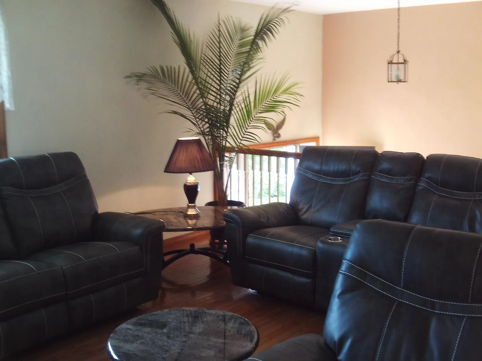 3 bed, 1976 sqft, $1,800 — Photo 3