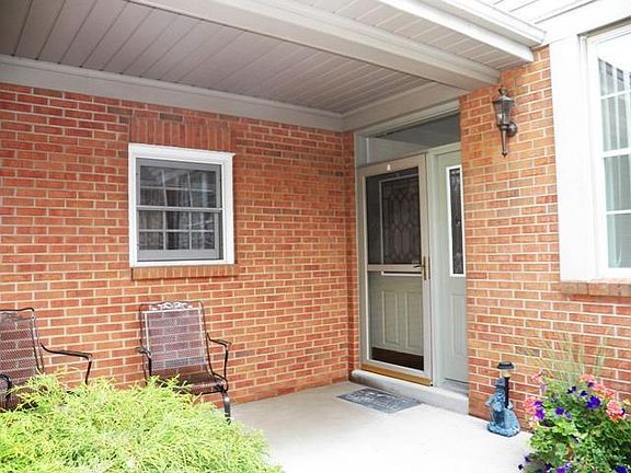 2nd image of 2778 Country Woods Ln