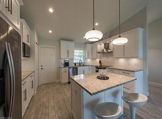 3673 Kent Dr, Naples, FL 34112