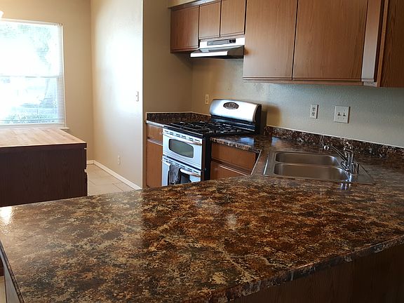 3rd image of 1004 Elderwood Ln