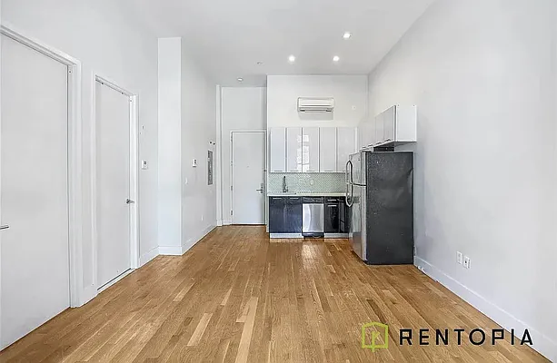 Rented by Rentopia | media 10