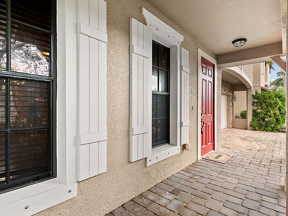 5th image of 634 Mission Bay Dr