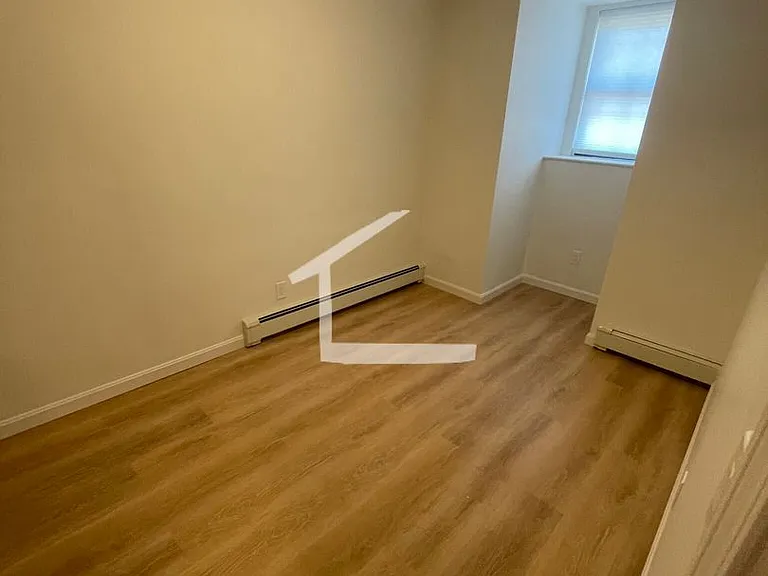 517 Massachusetts Ave #3B — Photo 4