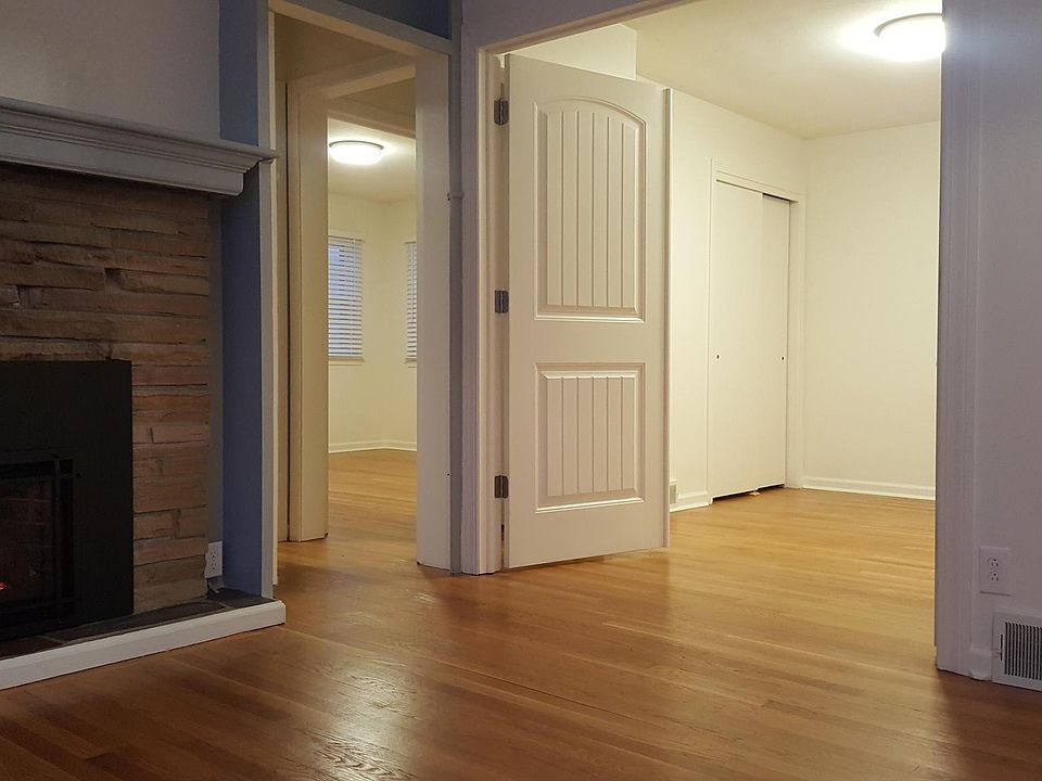 1st image of 226 Marian Dr