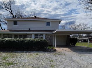 102 Louise St, Nocona, TX 76255