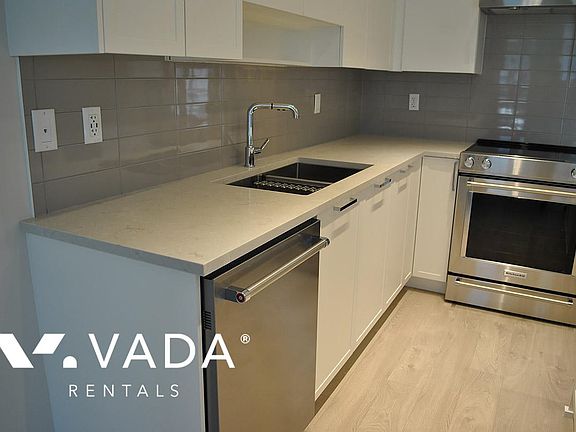 3rd image of 1768 Gilmore Ave #216