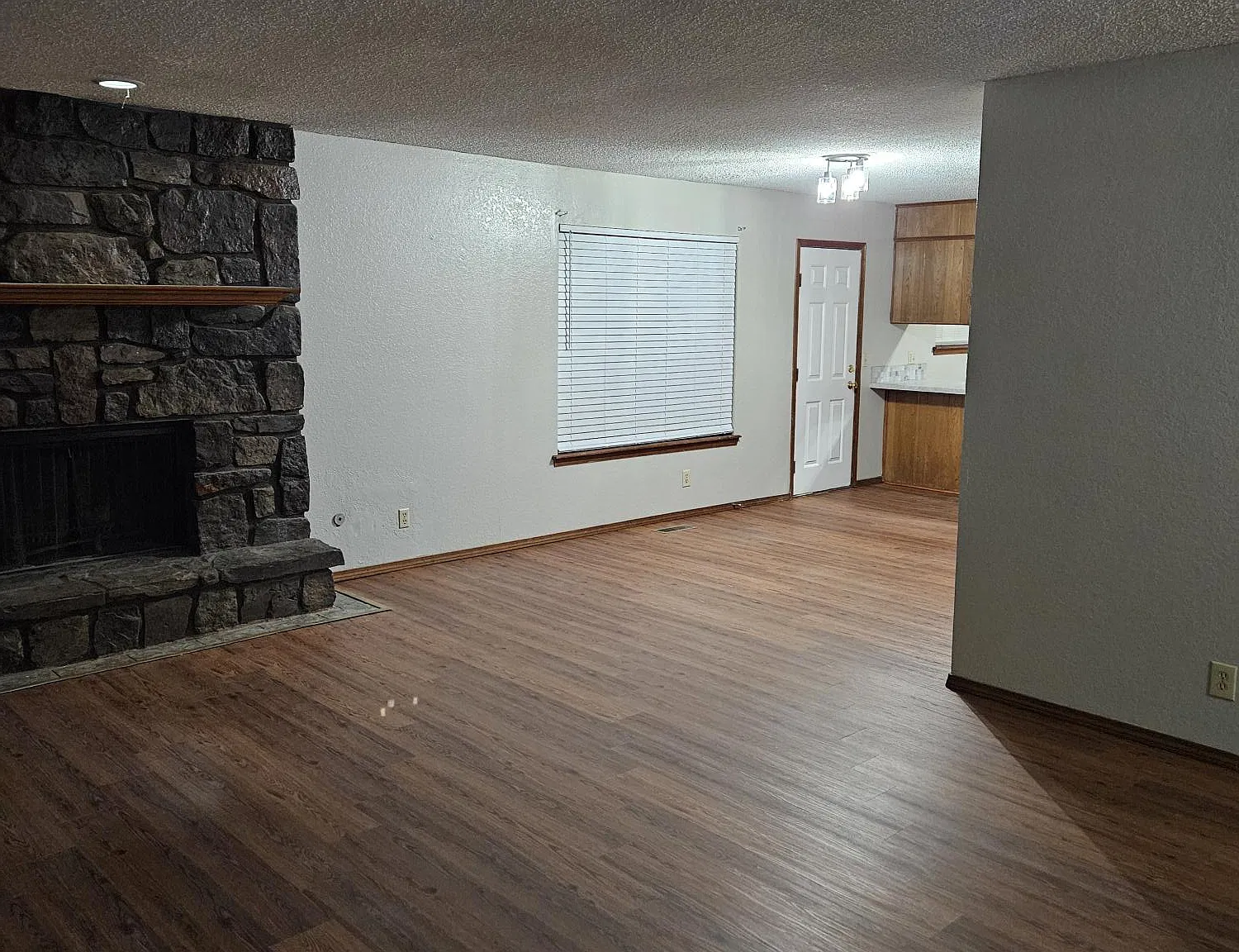 3 bed, 1475 sqft, $1,475 — Photo 3