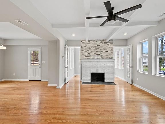 5th image of 4305 Ethland Ave