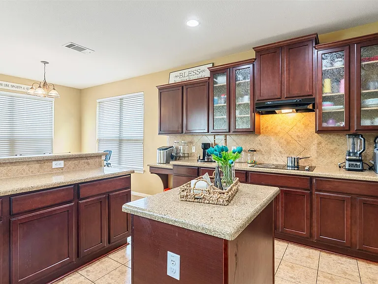1002 Wallin Farms Cv — Photo 6
